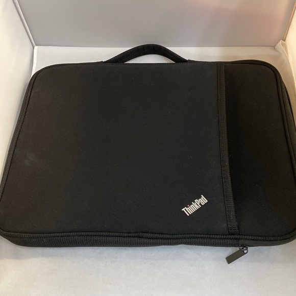 Thinkpad Computer case - Picture 1 of 8